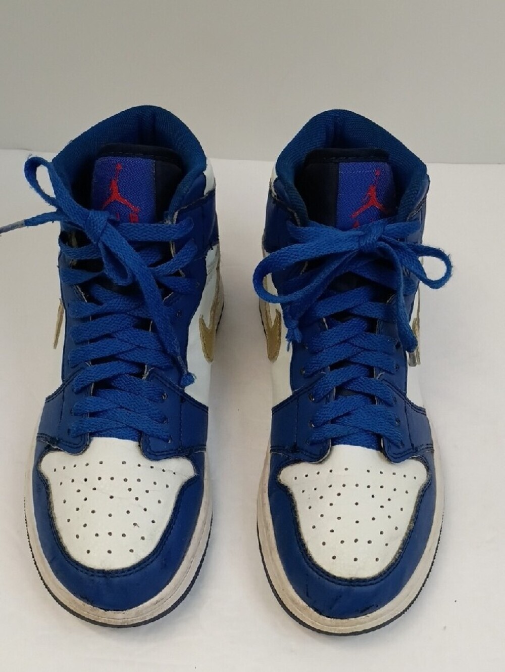 Nike Air Jordan 1 Mid Royal Blue White Sneakers Size 6 Youth - Picture 2 of 9